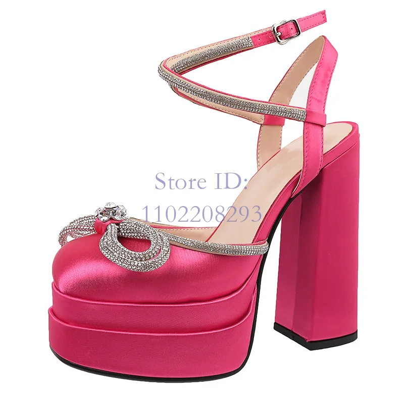 Kristallen vlinderknoop sandal - Women Fashion Show recensie en prijs